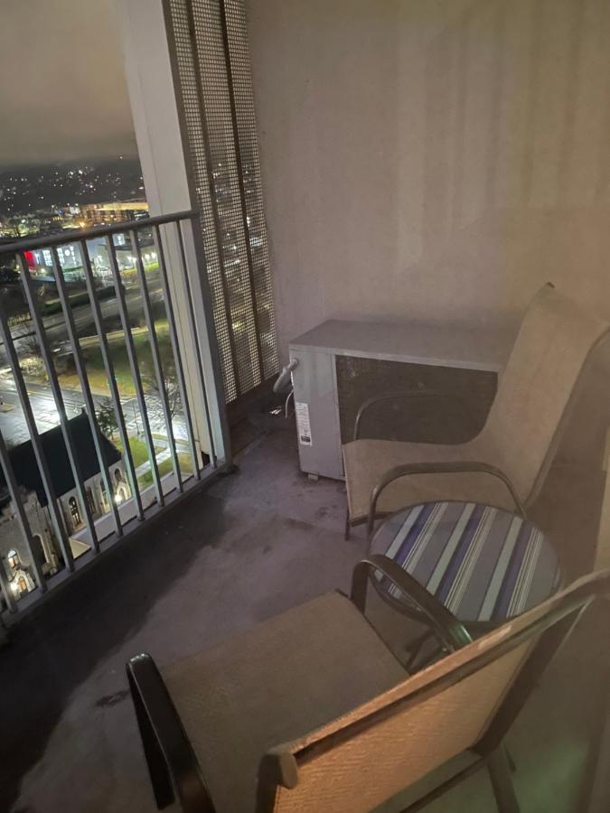 Luxurious 1Br Uptown Highrise/ Balcony With City View! Charlotte Zewnętrze zdjęcie
